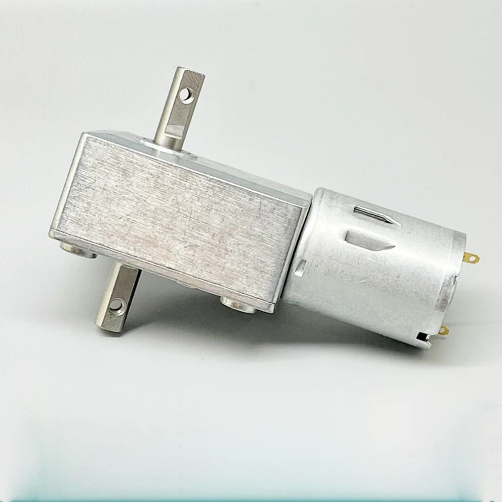 Оптовая продажа 370, высокий крутящий момент 6-23 об/мин, низкая скорость 6 в, 12 В, 24 В постоянного тока, двойной выходной вал, электродвигатель червячного редуктора с квадратной коробкой передач