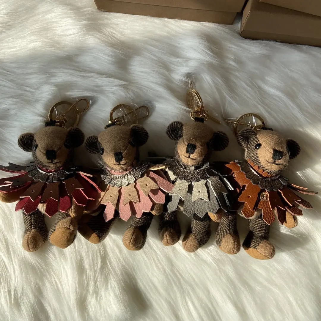 

Cartoon Cashmere Retro Cute Bear Keychain Charm Chain Car Accessories Fashion Pendant Luxury Birthday Gift