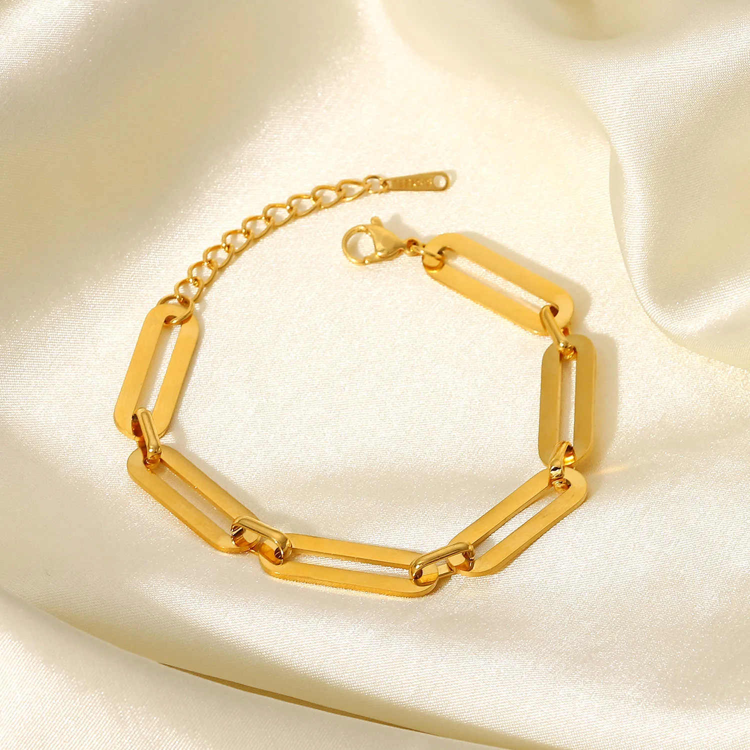 

Ins Trendy Stainless Steel Chain Bracelet 18K Gold Plated Chain Simple Minimalism Handmade Oversized Rectangle Bracelet Women