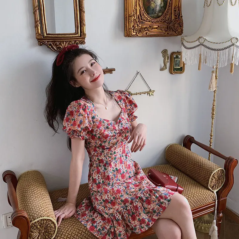 Hot Sale Women's Floral Printed Short Dress Short Ruff Sleeved V Neck High Waist Slim Style Dress for Summer Holiday Prom NOV99