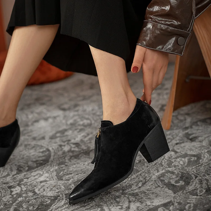 

Women Pumps Handmade Round Head Square Heels Leisure Office Womens Shoes 2021 Spring Retro Pigskin Shoes Tacones Mujer