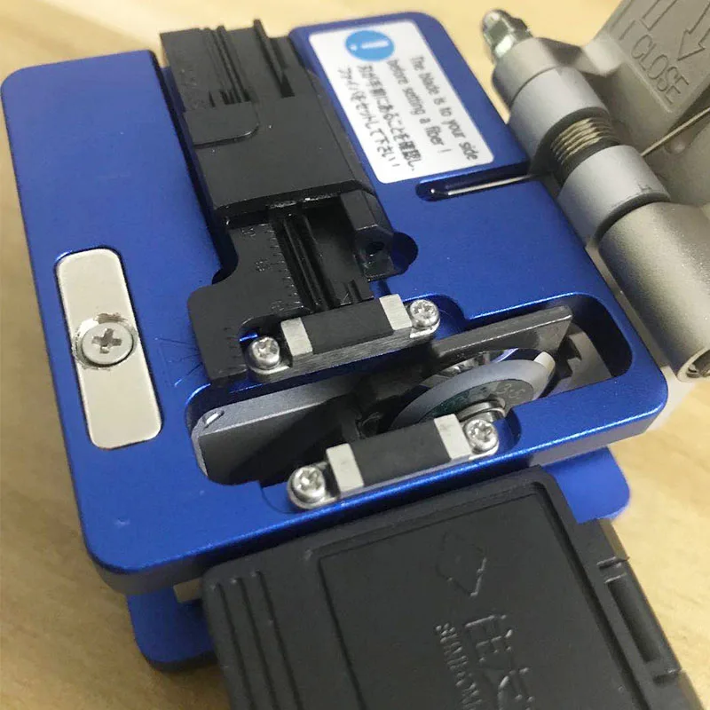 Najtaniej Sumitomo Wysokiej Jakości FC-6S Siekacz światłowodowy FC6S Z Włókien, O Wysokiej Dokładności światłowodowe Narzędzie Do Cięcia Oryginalna Jakość Najtaniej Sumitomo Wysokiej Jakości FC-6S Siekacz światłowodowy FC6S Z Włókien, O Wysokiej Dokładności światłowodowe Narzędzie Do Cięcia Oryginalna Jakość