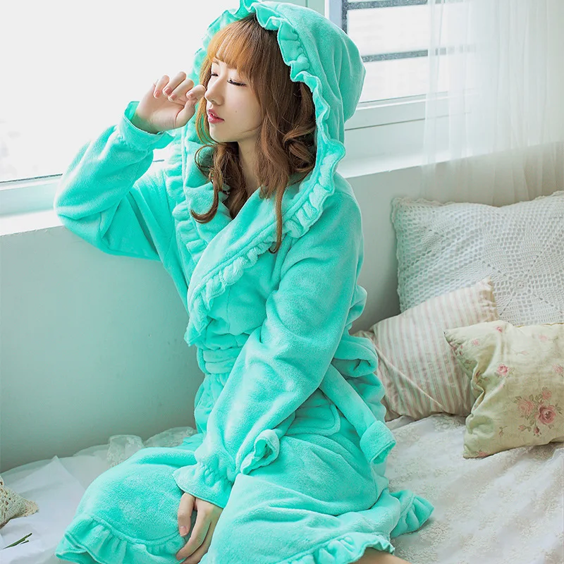 

Lovely and thick flannel Nightgown in autumn and winter women's lace bathrobe with lotus leaf bathrobe family pajamas
