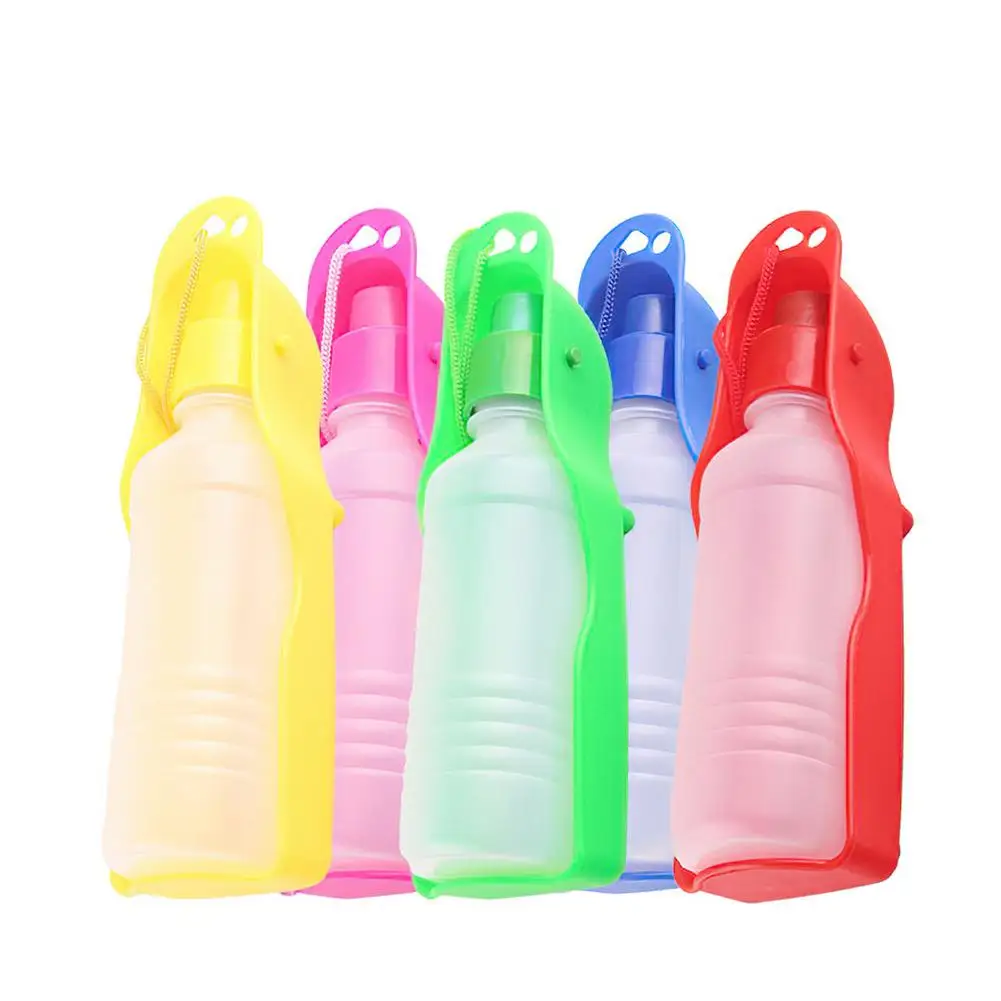 

Портативный дозатор воды для домашних животных, складная бутылка для воды для прогулок на открытом воздухе, для кошек и собак, со складной ч...