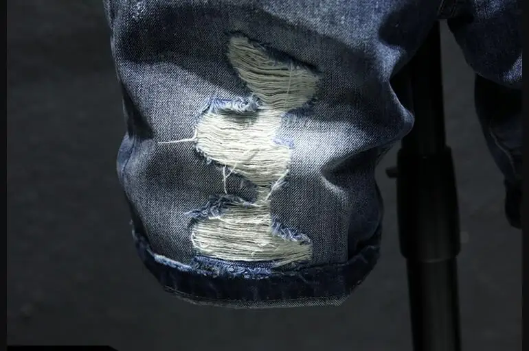 

Men Light Blue Denim Shorts Summer Holes Short Jeans High Quality Men Straight Casual Jean Shorts Cotton Knee Length Jeans
