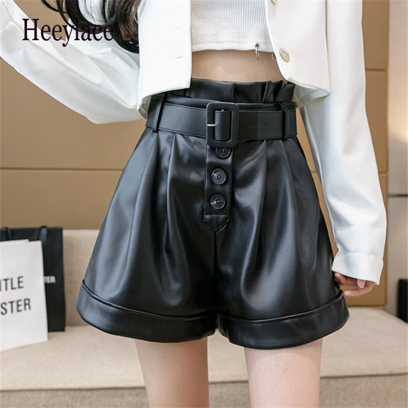 

Женские шорты из искусственной кожи с поясом, новинка 2021, осенне-зимние элегантные свободные женские брюки с высокой талией, широкими штани...