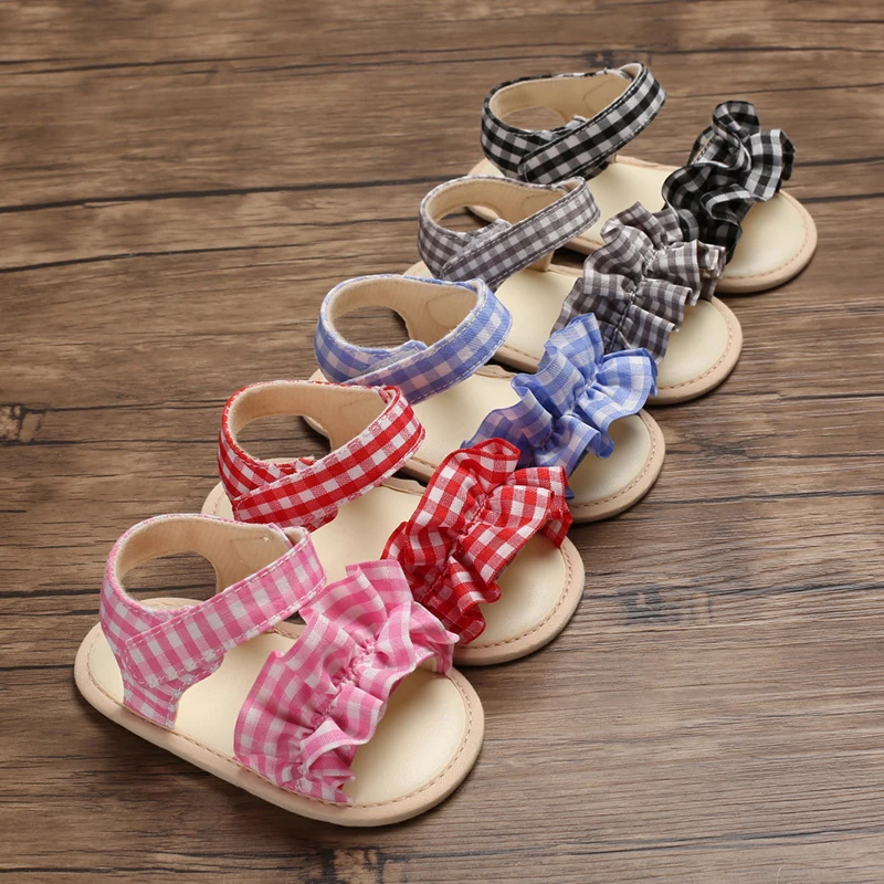 

Ботинки для младенцев, обувь на плоской подошве для девочек, новый стиль, хлопчатобумажная ткань, цветочный орнамент, босоножки для маленьк...