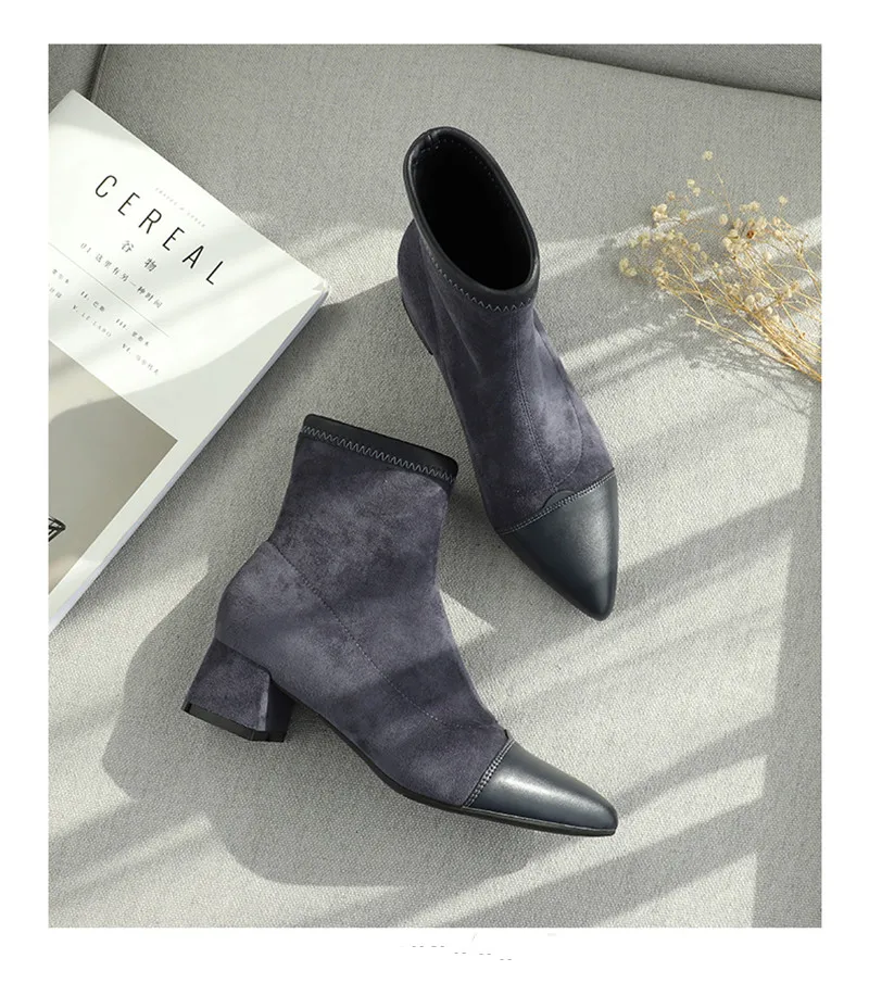 Botines Mujer; коллекция года; зимние ботинки; женские Модные осенние ботинки из флока на меху с острым носком без застежки; Женская обувь в стиле панк и Готика