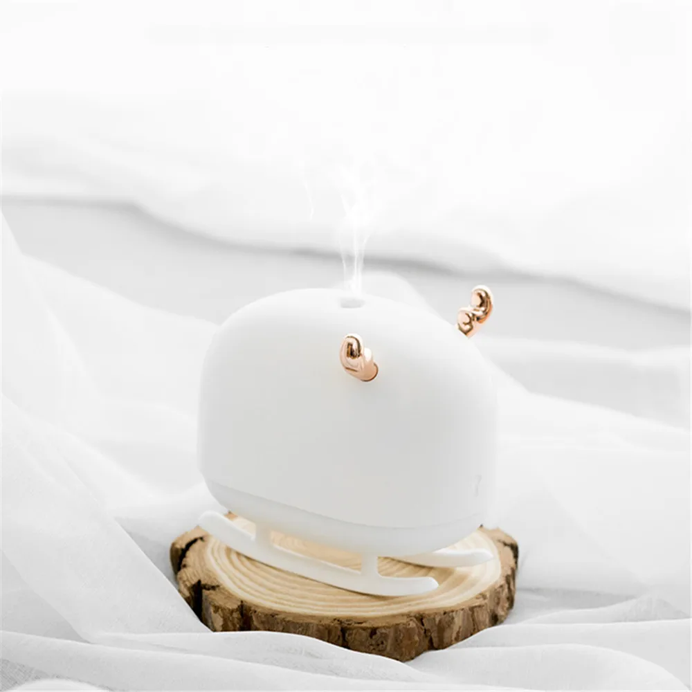 

Mini Desktop Humidifier Cute Deer Diffuser 260ml Cartoon Sprayer USB Aroma Diffuser Warm Light Mist Maker Creative Gift
