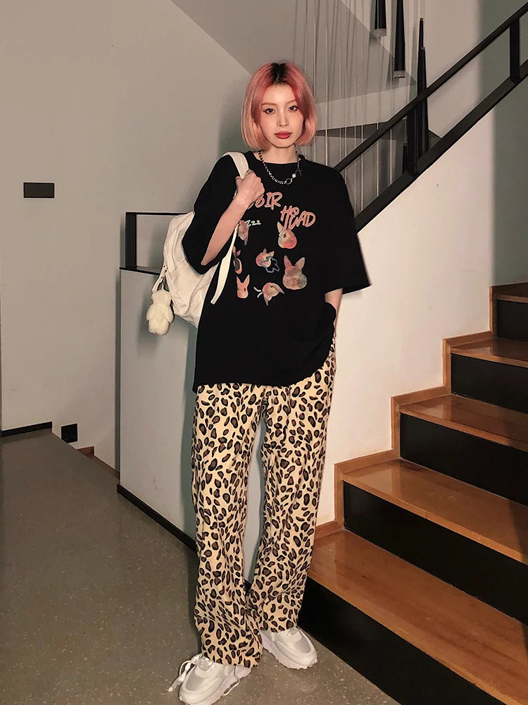 Женская футболка с коротким рукавом черная свободная в Корейском стиле Новинка