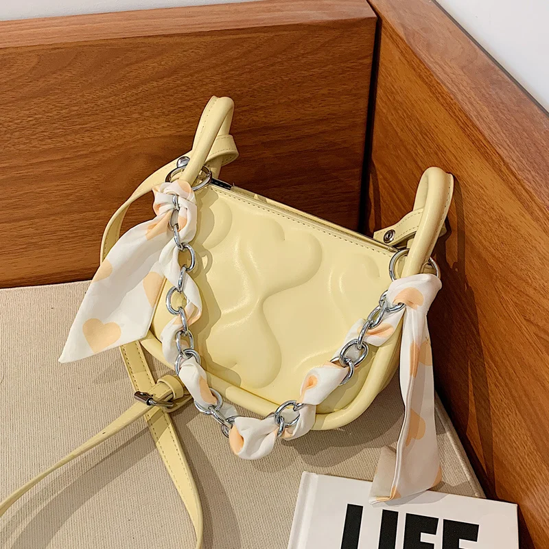 

Beibao модная сумка-мессенджер ins женская летняя Новинка 2021 модная сумка для подмышек шелковый шарф цепочка маленькая квадратная сумка