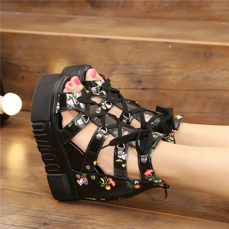 

Cross-Lace Thick-Soled Wedge Height-Increasing Women's Sandals Printed Super High-Heeled Roman Shoes Floral Hollow Fish Mouth