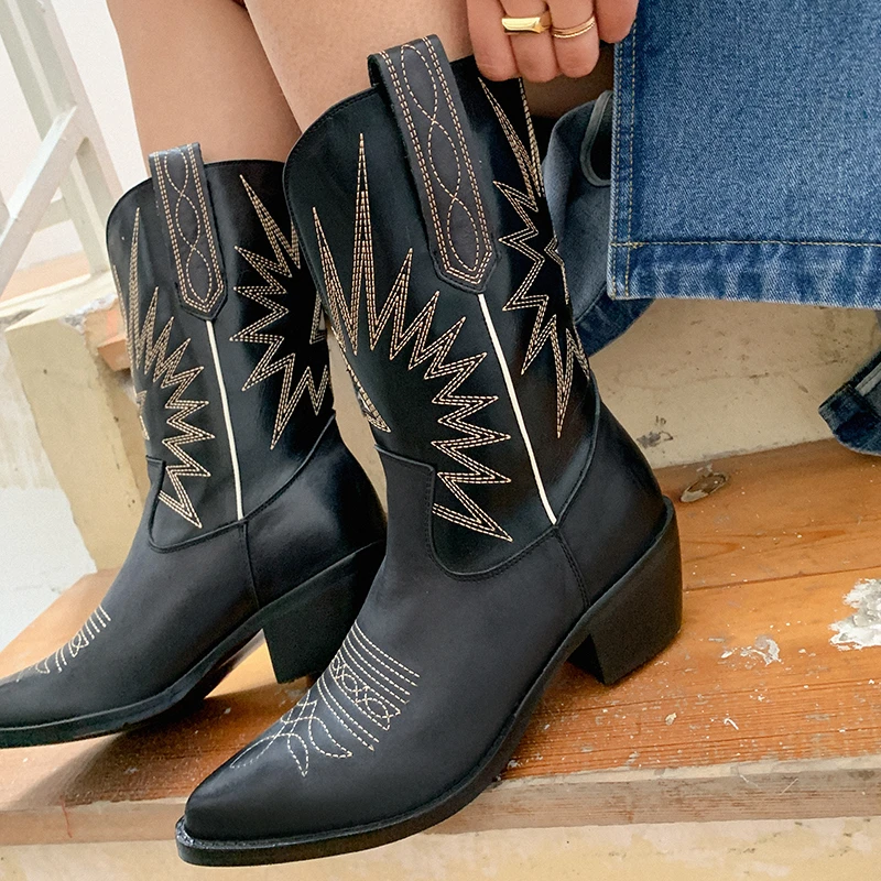 

New Retro Cow Boy Boots Emboridery Ankle Boots Genuine Leather Chunky Heel Shoes Autumn Winter Women's Shoes Cowgirl Botas Mujer