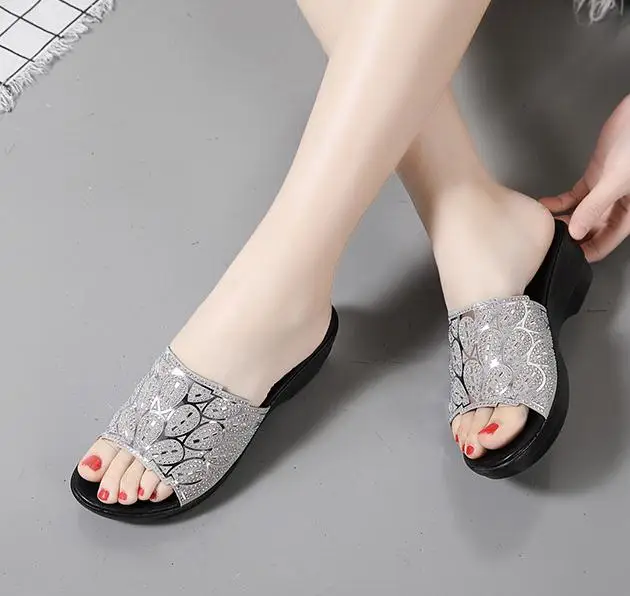 

Women's Slippers Sandals 2020 Summer Wedges Heels Women Shoes Woman Slippers Summer Sandals Casual Shoes