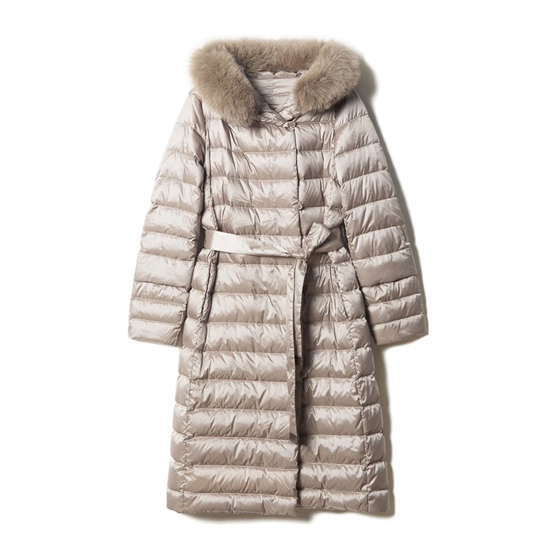 Женское зимнее пальто с капюшоном роскошное на белом утином пуху воротником из