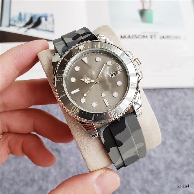 

2021 men's watch European and American carbon fiber grain fashion brand quartz watch Black pointer Sports Watch