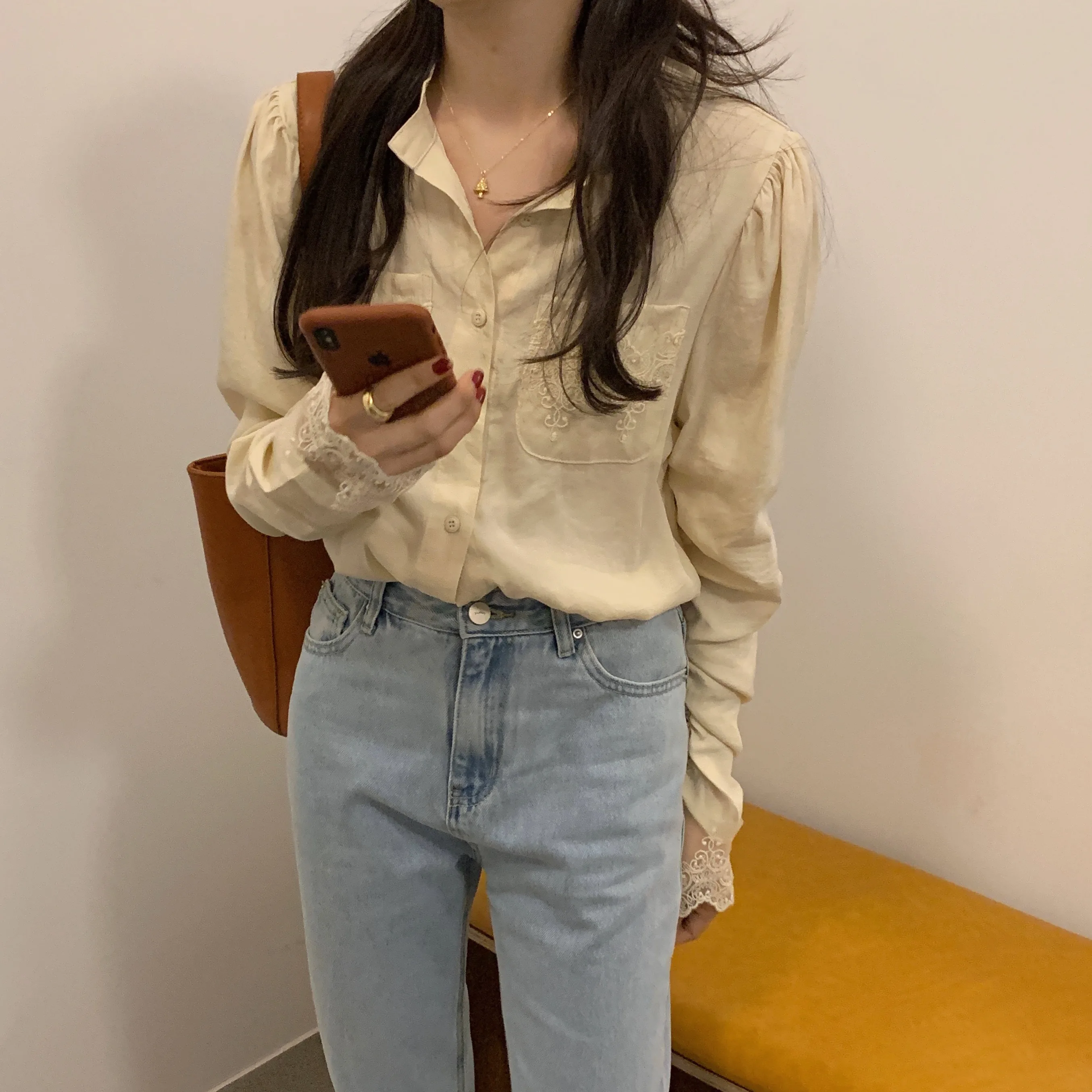 

Korean Chic Exquisite Girl French Fashionable Shirt Idle Style Lace Stitching Cute Youth-Looking Long Sleeve Shirt for Women