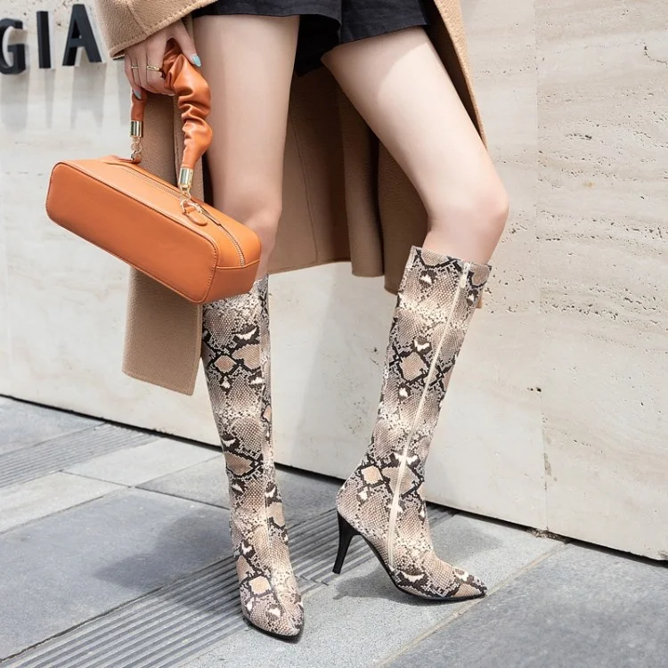 

2020 new large snake pattern boots women's fashion color high tube boots autumn winter ins Knight boots trend