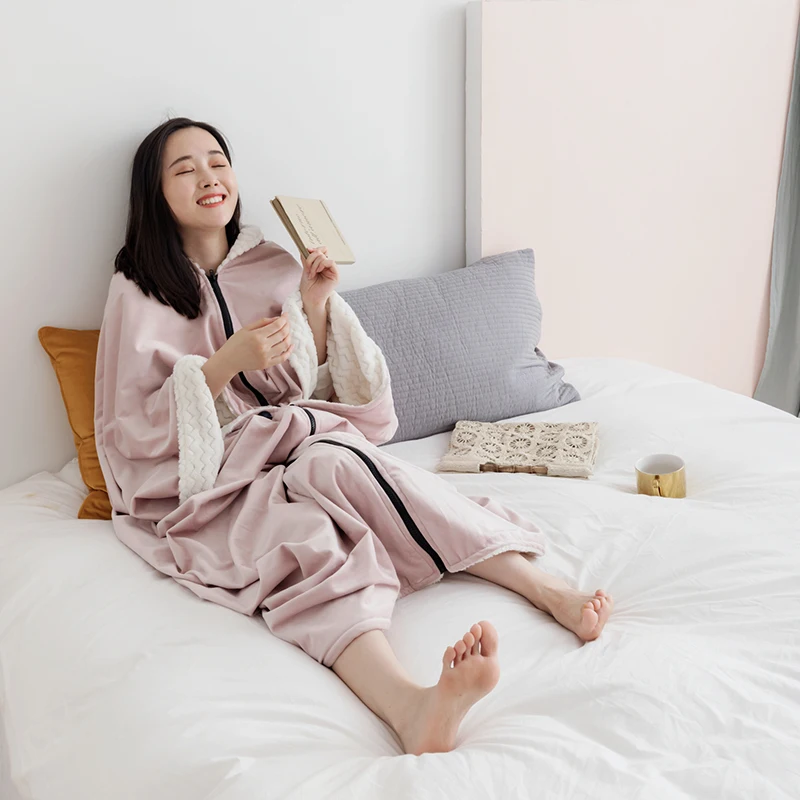 Одеяло зимнее пригодное для носки однотонное A/B версии высококачественное