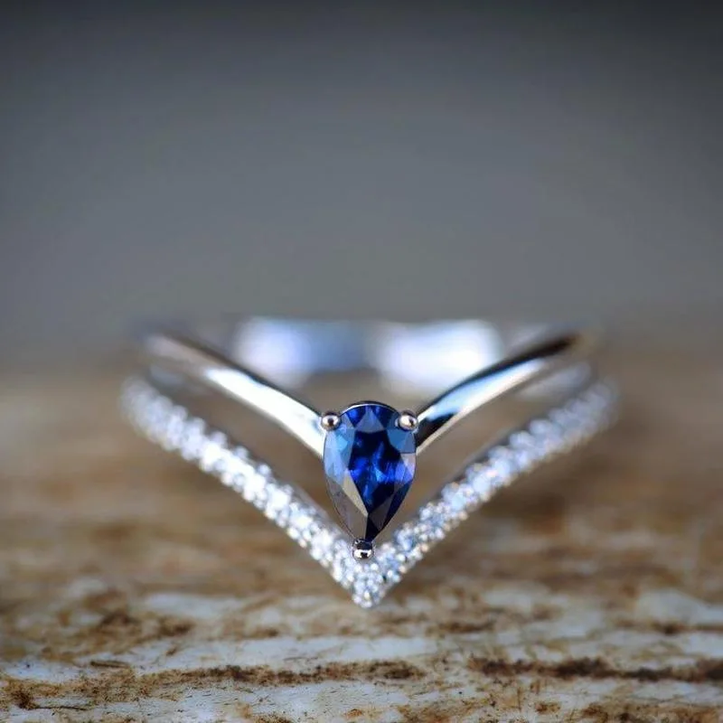 

New Silver Color Cubic Zircon Engagement Classic Rings for Women Elegant Gift Hot Sale Simple Rhainstone Ring Jewelry Gift