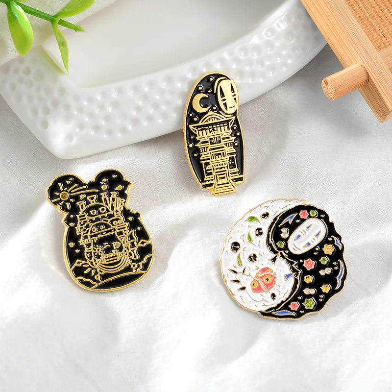 

Gossip Yin Yang Pattern Brooch Shirt Backpack Pins Enamel Badges Broches for Men Women Badge Pins Brooches Jewelry Accessories