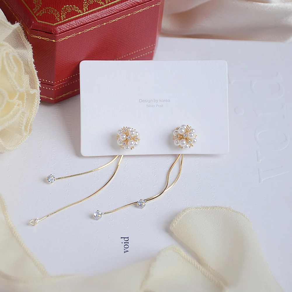 

2021 New Zircon Pearl Hydrangea Stud Earrings for Women Long Temperament Daily Tassels Piercing Jewelry
