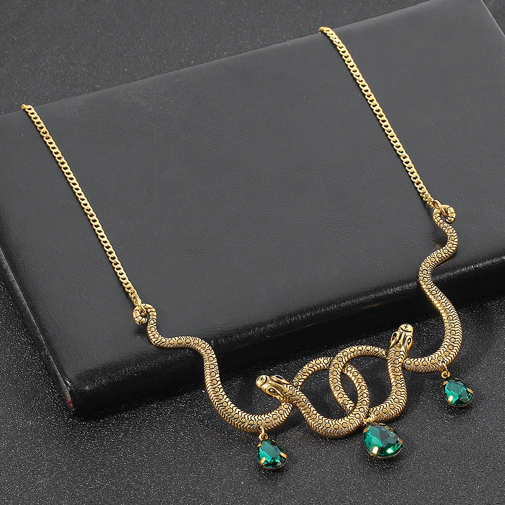 Medusa Snake Necklace Double Snake Pendant Heavy Metal alloy Choker fashion Gothic Amulet jewelry