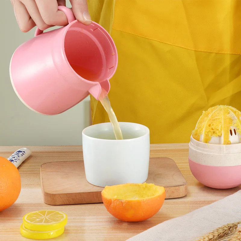 

High Quality More Function Manual Operation Juicer Mini- Portable Liquidizer Household Fruits Watermelon Juicing Cup