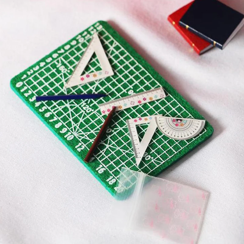 

4pcs/set 1:12 Scale Dollhouse Miniature Cutting Mat Scissor Ruler Dollhouse Accessories
