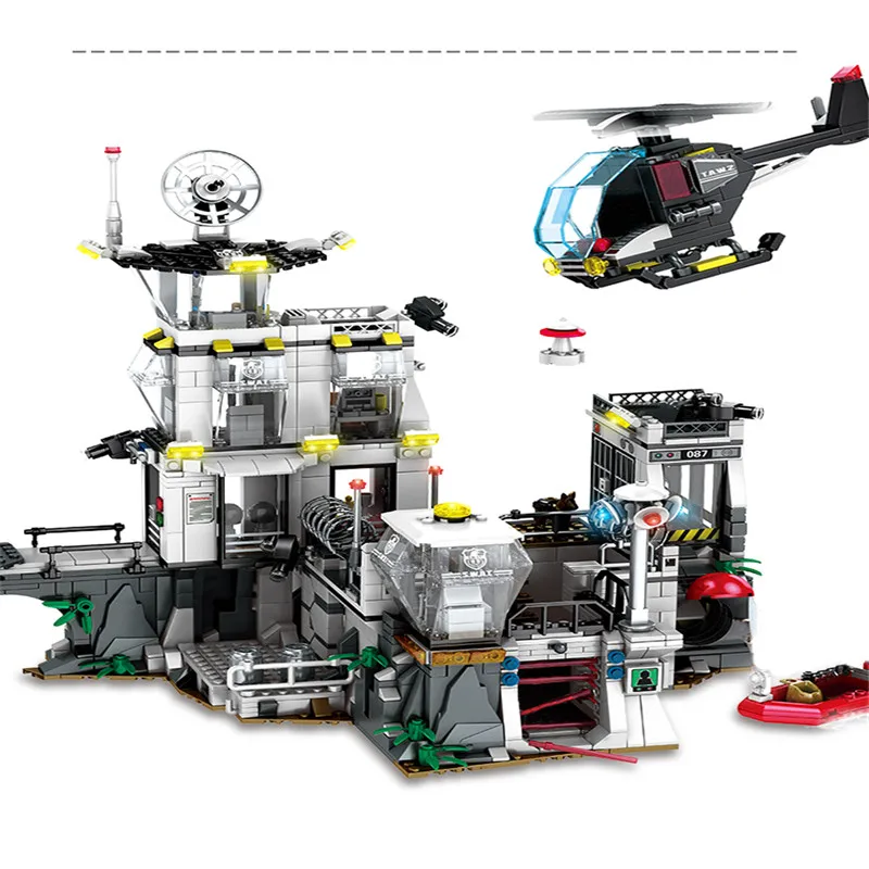 

IN STOCK 1548 PCS 102487 Black Hawk Special Forces: Special Police Island Prison 8 Figures Blocks Bricks toy Gift Kids Christmas