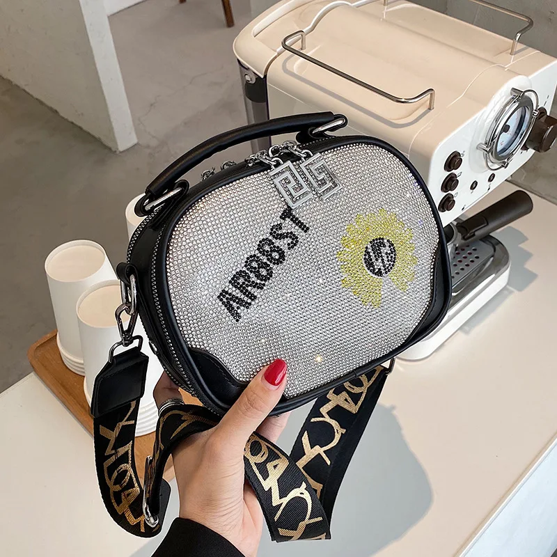 

Ladies' New Fashion Diamond Portable Small Square Bag Double Zipper Wide Shoulder Strap Crossbody Bag Letter Printing Purse