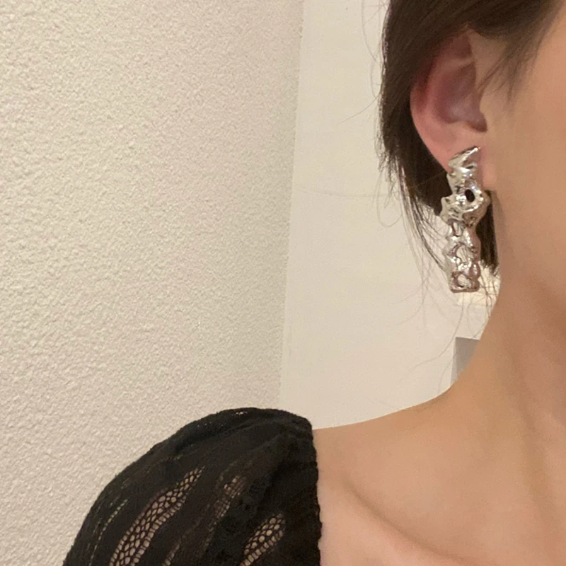 

S925 needle Women Jewelry Metal Earrings 2021 New Design Silvery Plating Geometric Drop Earrings For Girl Lady Gifts