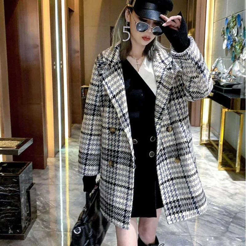 

2020 Women Coat Outerwear Winter Clothing Fashion Warm Woolen Blends Female Long Elegant Double Breasted Woolen Coat Plaid