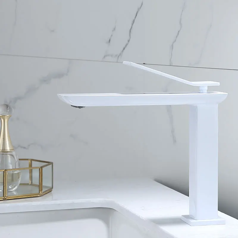 

Basin Faucet Luxury Brush gold Single handle hot and cold Tap Bathroom Sink Faucet High Quality Brass Deck Mounted Mixer