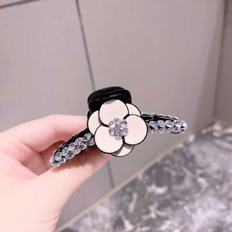 

Korean Style Rhinestone Flower Hair Catch Simple Girl New Headdress Personality Hair Claw for Women Fashion Hair Accessories