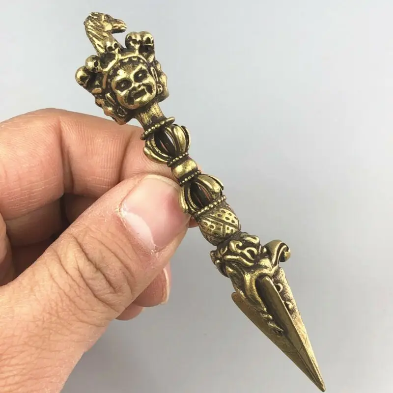 

Exquisite Collectible Old Brass Handwork Implement Amulet Chinese Statue