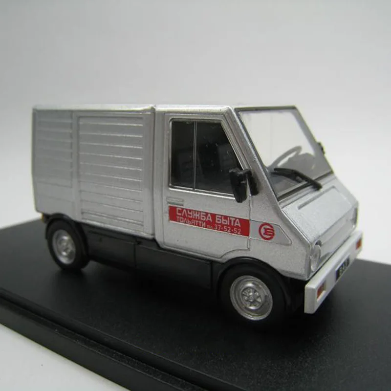 

8CM 1:43 Scale Soviet Classic Metal VAZ-2702 Car Russia Alloy retro VAN truck Model Diecast Vehicles Kids Toys For Collection