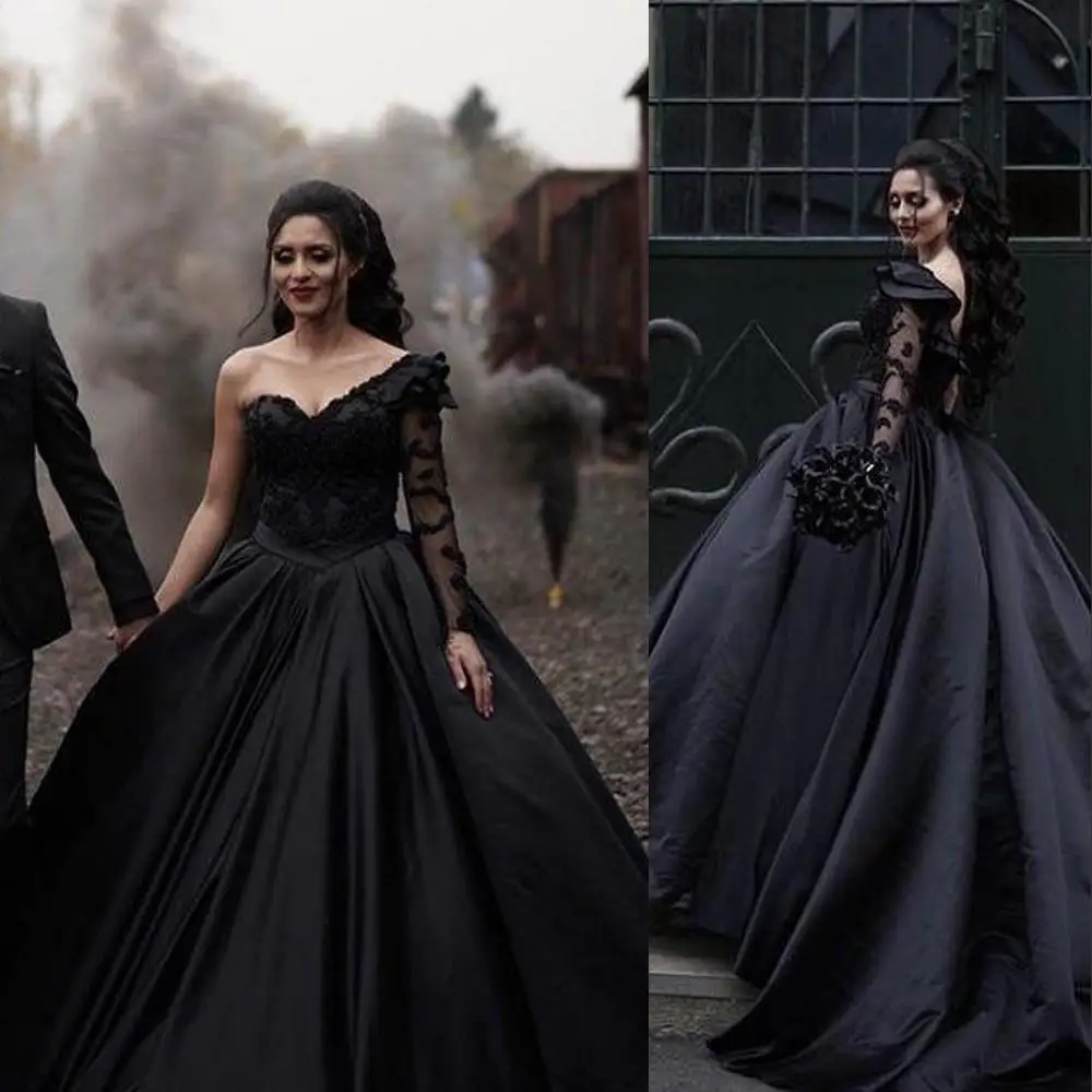 

2022 Gothic Black Quinceanera Dresses One Shoulder Satin Lace 3D Appliqued Beaded Puffy Sweet 16 Plus Size Party Dress Prom Eve