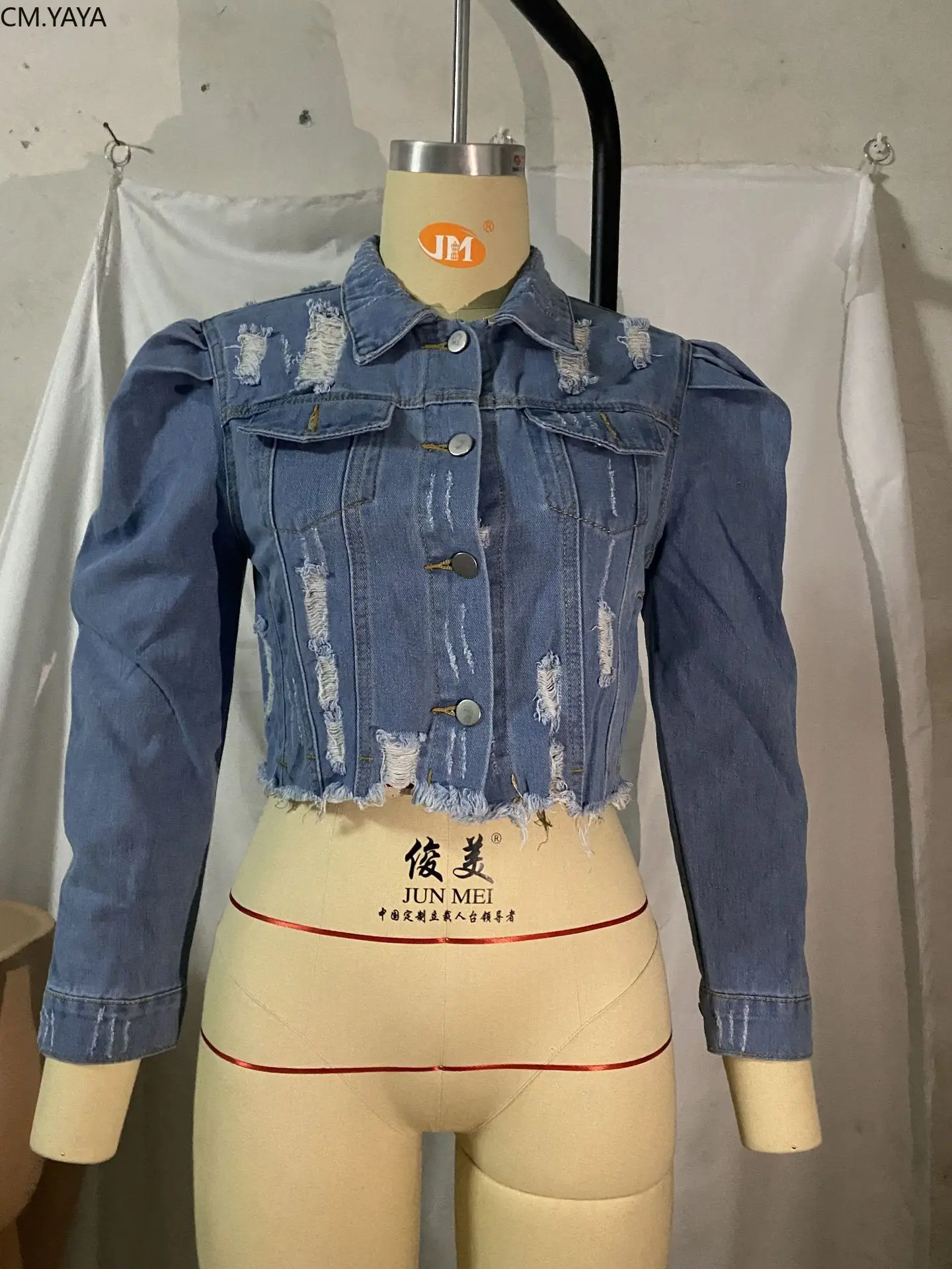 

CM.YAYA Women Puff Long Sleeve Turn Down Neck Button Up Denim Jackets Fashion Streetwear Classic Jeans Jacket