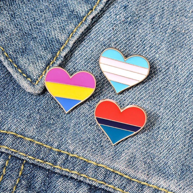 

Creative love brooch exquisite heart-shaped rainbow badge brooch pin badge enamel backpack lapel pin hat jewelry gifts for lover