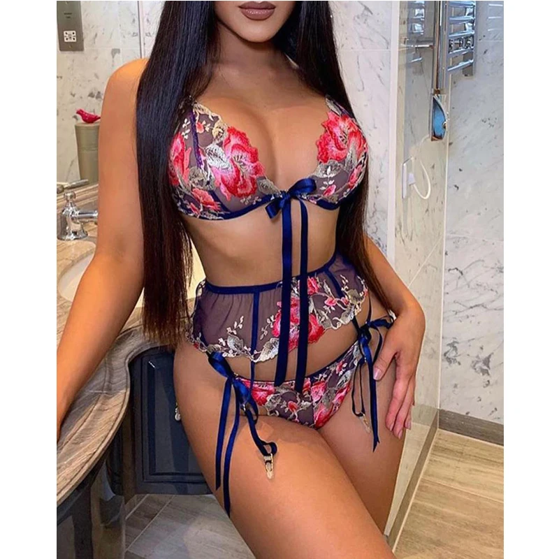 

Women Embroidery Lace Bralette Push Up Wireless Bra Mujer Seamless Underwear Sexy Lingerie Backless See-through Nightwear