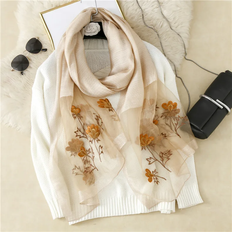 

Fashion Elegant Women Square Silk Feel Satin Scarf Skinny Retro Head Neck White