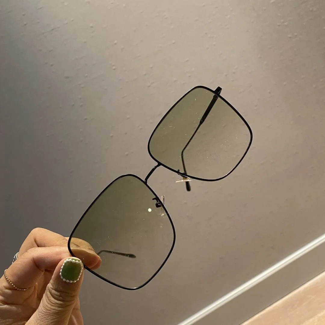 

2020 new metal frame glasses with exquisite personality Sunglasses with various specifications