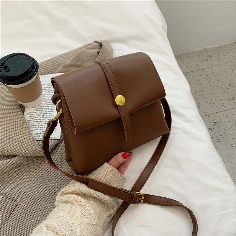 

2021 New Retro Texture Fashion Shoulder Bag Wild Western Style Korean Messenger Bag Tide High Quality Niche Design Bag Female