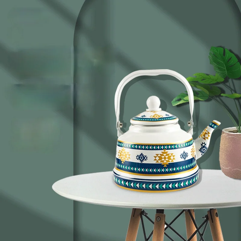 

White Enamel Kettl Retro Nostalgic Enamel Steel Handle Teapot Coffee Pot 1.1/1.7L Multifunctional Household Ancient Clock Pot