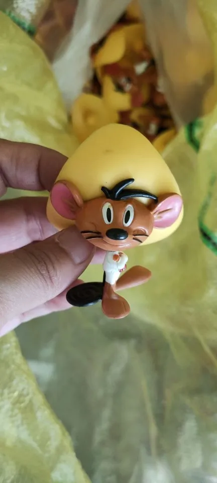 

Catoon Daffy duck speedy gonzales Mini Figure DIY model Toys Small Collection Model Dolls