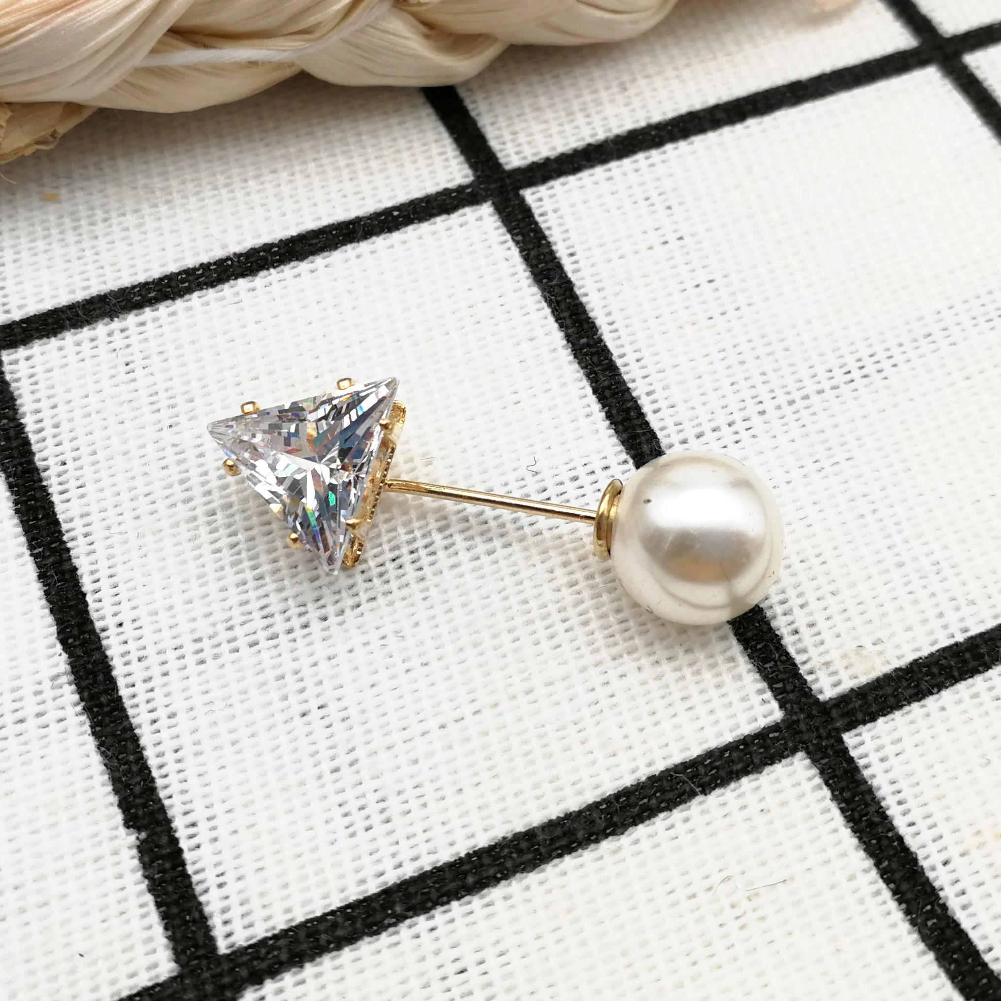 Женская Брошь на булавке Золотая брошь с кристаллами циркона Свадебный зажим для