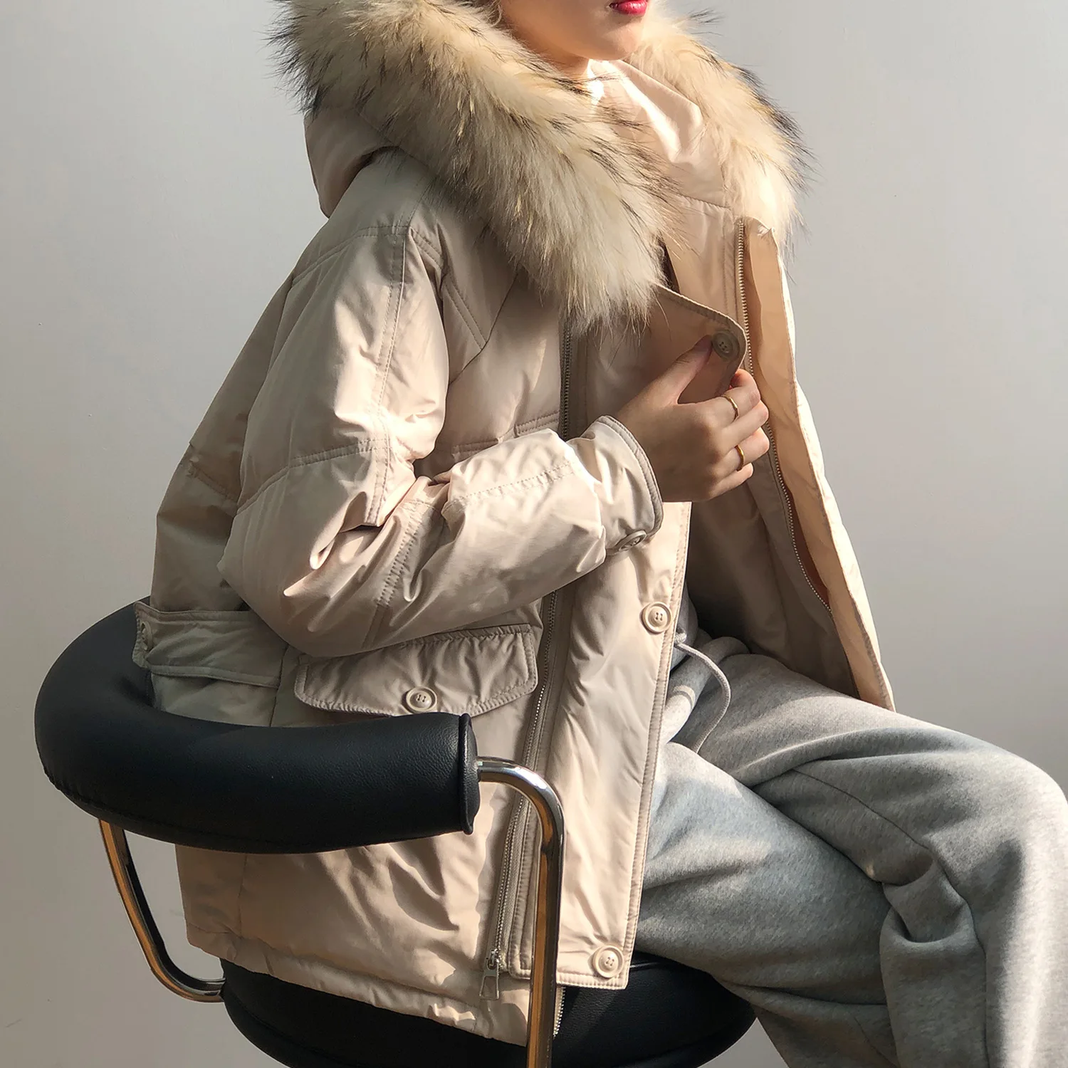 

Зима 2021 новый меховой воротник с капюшоном зимняя куртка пуховик для женщин с длинным рукавом типа кокона теплое Дутое пальто H9018