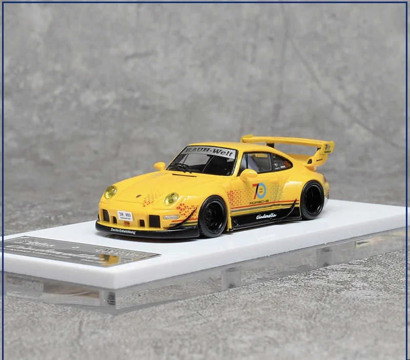 Модель автомобиля из каучука Fuelme 1:64 RWB993 Золушка 70-я годовщина специальное