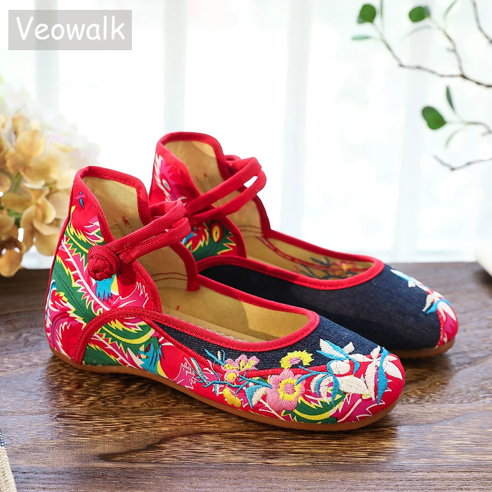 

Veowalk Handmade Vintage Women's Old Beijing Mary Jane Flats Chinese Embroidered Cloth Casual Denim Shoes Woman Big Size 34-43